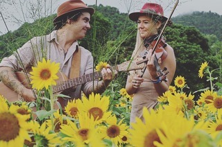 JC AND THE TREE - (AUS) - Folk-Rock, Roots (Sitzplatz-Konzert)