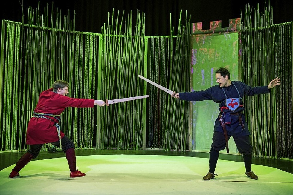 Das Theater Baden Alsace spielt "Der kleine K�nig Artus" im Lahrer Parktheater - Badische Zeitung TICKET