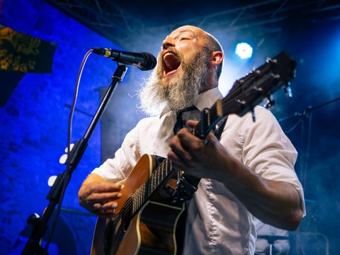 Lieder zwischen Anfang und Ende - Irgendwo dazwischen ist man erwachsen - Magdeburg - 24.04.2026 19:30