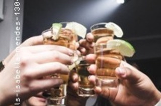 Hamburg Night Pub Crawl: 4 Locations