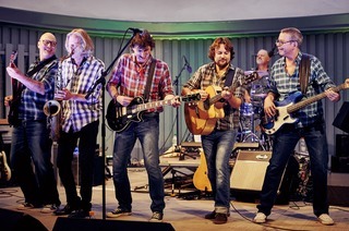 Willy & The Poor Boys - playing the music of CCR