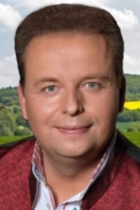 Schlager und Kaffee - Ein Nachmittag zum Genie�en mit „Sanny - Die Stimme der Berge“ - Volksmusik, Schlager & Evergreens - Bad M�nder - 27.09.2026 15:00