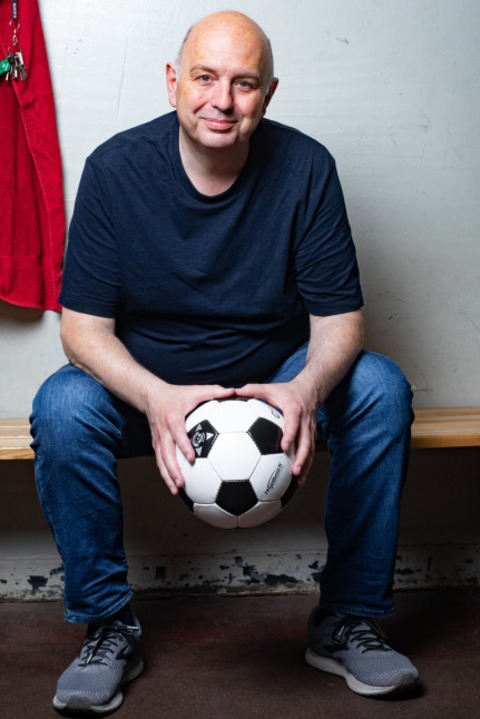 Frank Goosen „Spiel weiter!“ - -Geschichten vom Platz!„ - Heek-Nienborg - 27.05.2026 19:30