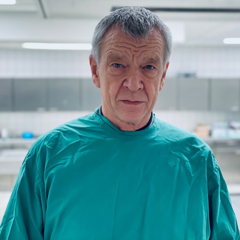 Prof. Dr. Klaus P�schel - Rechtsmedizin hautnah - True-Crime-Talk mit Prof. Dr. Klaus P�schel und Dr. Tino Grosche - Waren - 30.10.2026 19:30
