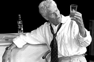 Im Theater am Kastelberg in Waldkirch-Kollnau kommt das St�ck "Jeffrey Bernard ist unp�sslich" auf die B�hne