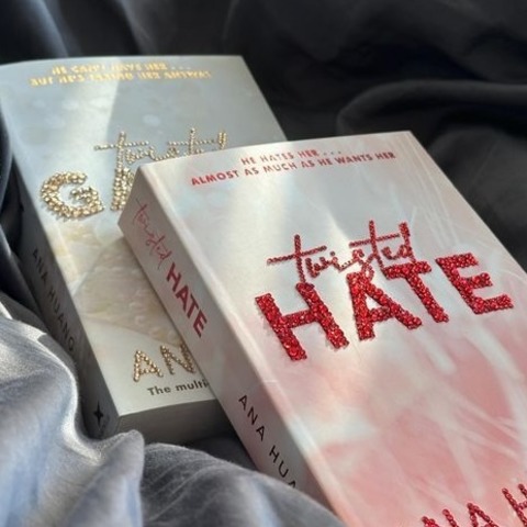 Bedazzle your Book - mach dein Lieblingsbuch zum Glanzst�ck! - Berlin - 17.04.2026 15:00