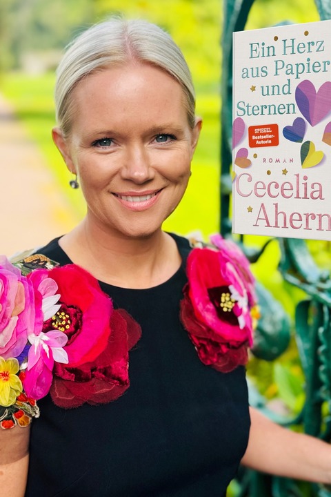 Ein Abend mit Cecelia Ahern: „Ein Herz aus Papier und Sternen“ - Berlin - 13.04.2026 20:00
