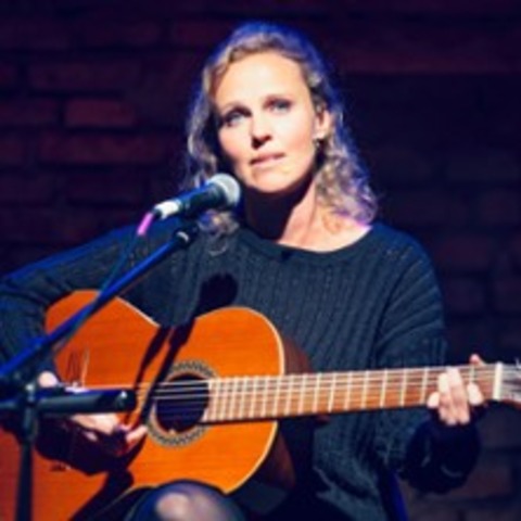 Julia Hitzenberger - Frau Julia sucht das grosse Gl�ck - M�NCHEN - 22.04.2026 20:00