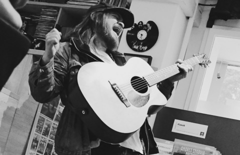 Onk Lou & John Steam Jr. - Der beliebte �sterreicher auf Solo-Akustik-Tour mit regionalem Support - F�rth - 19.04.2026 20:00