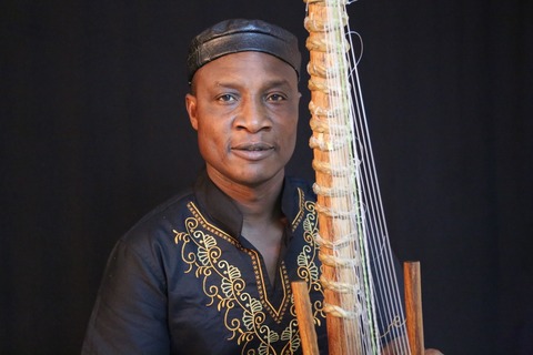 Adjiri Odametey Solo - Afrikanische Weltmusik - Augsburg - 04.10.2026 18:00