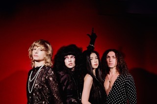 Starbenders - The Beast Goes On Tour