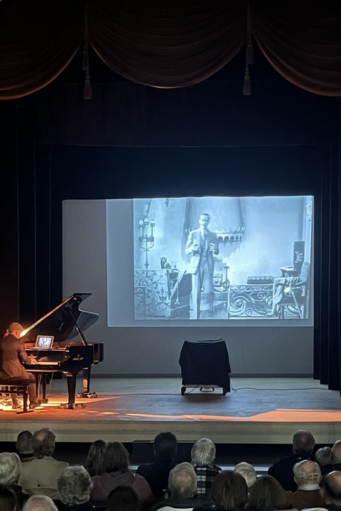Jens Schlichting am Klavier - Stummfilmkom�die „Kohlhiesls T�chter“, Vorfikm, „The Cure“ von Charlie Chaplin - Bad Wildbad - 19.06.2026 19:00