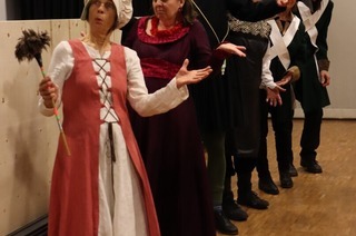 In Offenburg wird Ionescos "Der K�nig stirbt" aufgef�hrt: Wird die Welt ohne K�nig besser?