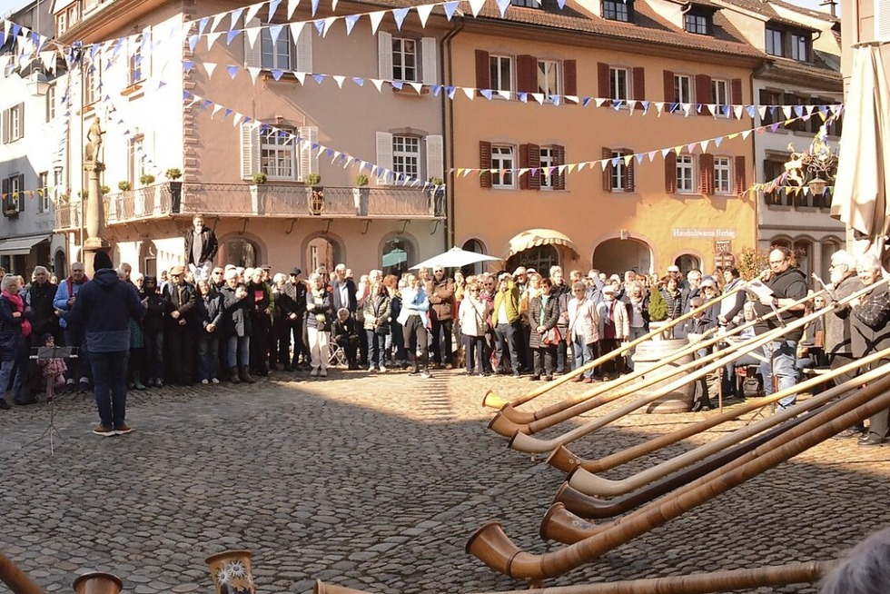 Zum Fasnetsausklang kommen die Alph�rner mit einem Konzert auf den Rathausplatz nach Staufen - Badische Zeitung TICKET