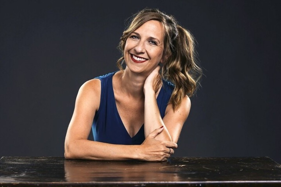 Die ausgezeichnete Liedermacherin Sarah Hakenberg kommt mit ihrem neuen Programm am Freitag, 20. Februar, 20 Uhr, in den Burghof L�rrach - Badische Zeitung TICKET