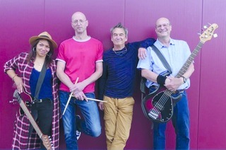 Z�mmekumme am Schloss mit Karajalo