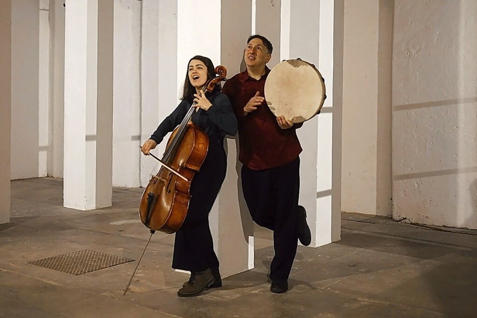Das Duo Coskun-Picas l�dt ein zum interaktiven Klangparcours „Souls in Motion“ im Schopf2 - Badische Zeitung TICKET