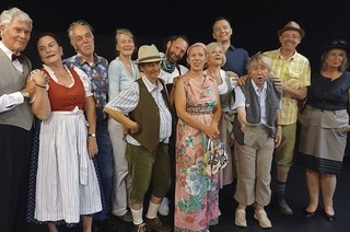 Das Freie Theater Waldkirch spielt das St�ck S'wei�e R�ssl in Waldkirch-Kollnau