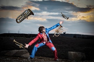 COLLECTIVITY - Sommer-Special: „Bergwind & Blue Notes - Alpen-Jazz mit Matthias Schriefl“