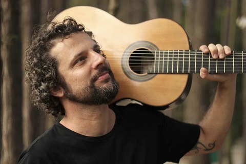 Douglas Lora - Sommerhausen - 07.08.2026 20:00