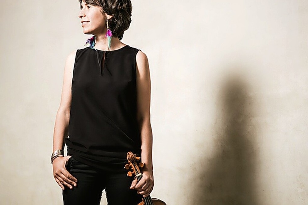 F�r das n�chste Schlosskonzert kommt die Violinistin Amandine Beyer als Duo-Programm mit dem Co-K�nstlerischen Leiter Jean-Christophe Dijoux nach Bad Krozingen - Badische Zeitung TICKET