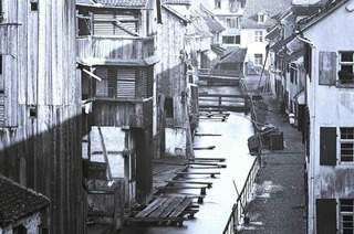 Freiburger Wassergeschichten hei�t der Bildvortrag von Joachim Scheck bei der Volkshochschule Freiburg