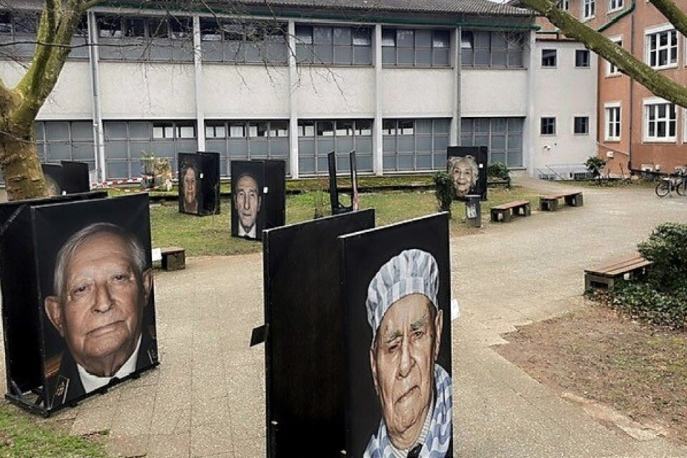 Zum Themenabend „Bilderwelten“ mit Luigi Toscano und Christoph Kreutzm�ller l�dt das Walter Eucken-Gymnasium Freiburg ein - Badische Zeitung TICKET