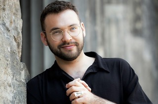 Der Verein Haus der Kultur Freiburg veranstaltet sein erstes Jazz-Konzert im Stubenhaus Staufen mit Itamar Carmeli