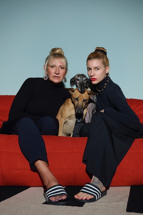 Angelika Niedetzky & Lisa Lena Tritscher - Dogs - O� Premiere - Linz - 29.04.2026 19:30