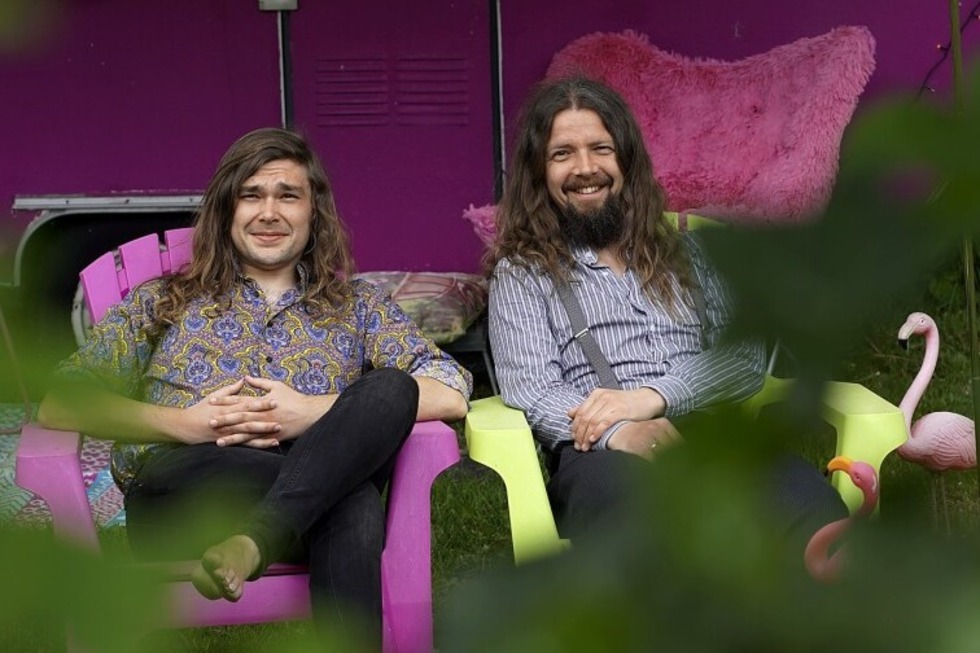 Das Duo Thede Feldmann interpretiert deutsche und plattdeutsche Volkslieder - Badische Zeitung TICKET