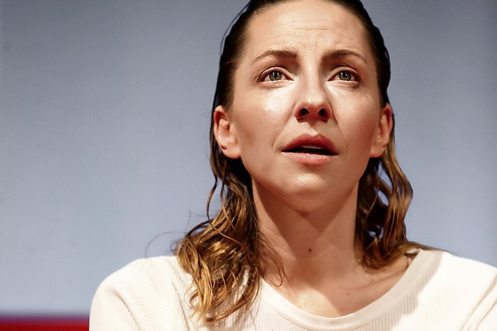 Katharina Sch�ttler kommt mit dem preisgekr�nten Solost�ck Prima facie ins Parktheater Lahr - Badische Zeitung TICKET