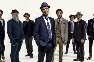 Die d�nischen Roots-Rocker „Thorbj�rn Risager & The Black Tornado“ spielen im Freiburger Jazzhaus