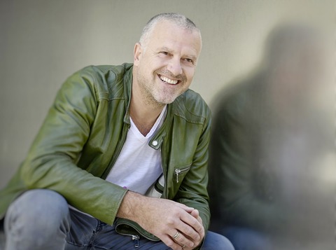 Bernhard Aichner liest aus „Totenfrau - Die R�ckkehr“ - Baunatal - 06.10.2026 20:15