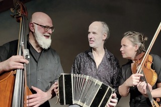 Das Trio Nisinman schl�gt in seinem Konzert einen Bogen von der architektonischen Klarheit des Barocks bis zur urbanen Intensit�t des Tangos