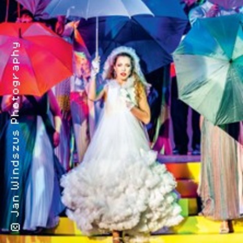 Pferd frisst Hut - Oper von Herbert Gr�nemeyer - BERLIN - 03.03.2027 19:00