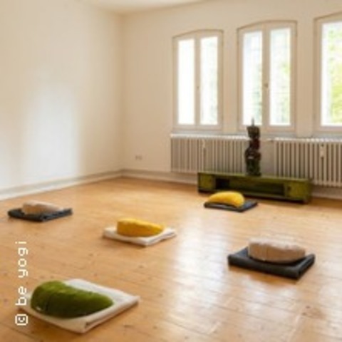 Move & Meditate: Yoga-Kurs in Karlsruhe - Karlsruhe - 07.04.2026 08:00