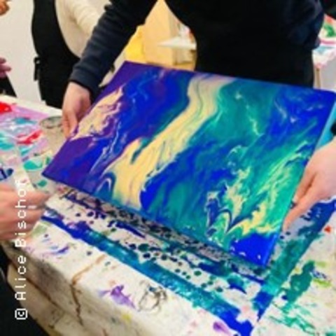 Paint & Drink: Acrylic Pouring - BERLIN - 10.04.2026 18:00