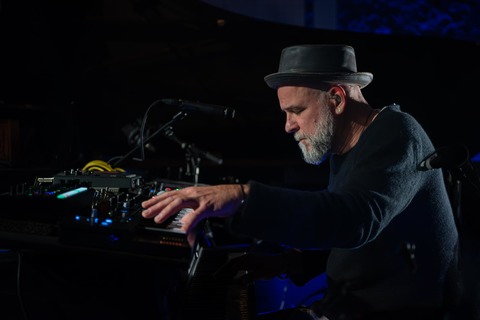 Martin K�lberer - Into the light - Lindau (B) - 03.10.2026 20:00