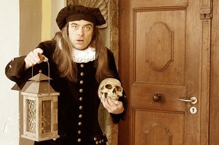 Historix-Tours: Spukschlo�, Gr�fte, Poltergeister - Stadtf�hrung mit Schauspieler*innen