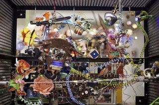 Das Kommunale Kino Freiburg, l�dt zur Vernissage der Ausstellung „Moving in every direction“ und der gleichnamigen Filmpremiere ein