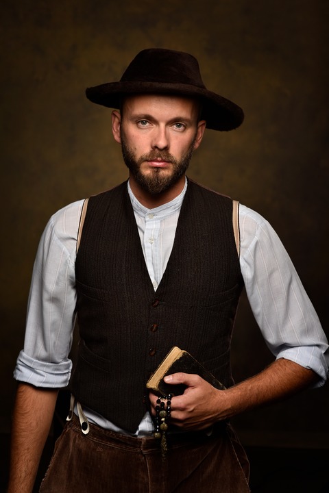 Die reichen und die armen Leute. - Gutach (Schwarzwaldbahn) - 19.04.2026 11:00