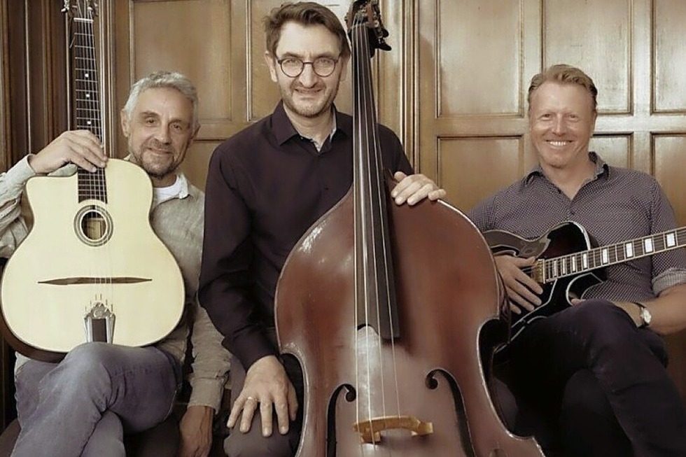 Manouche, Klezmer und Chansons mit Les Trois Mouziquaires gibt es auf dem Junghof Kappel  - Badische Zeitung TICKET