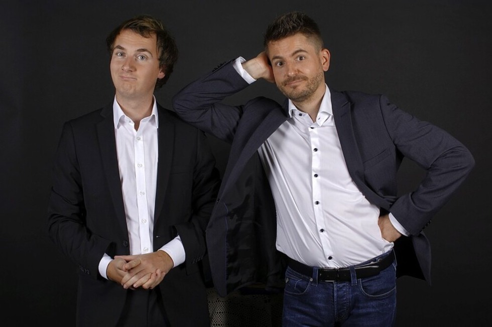 Kabarettisten-Duo mit einer Mischung aus modernem Stand-Up und klassischer Politsatire - Badische Zeitung TICKET