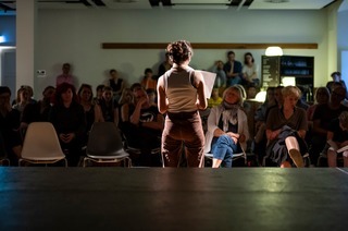 Schreibcouch-Finale - Lese-Performance der j�ngsten Literaturhaus-Autor*innen
