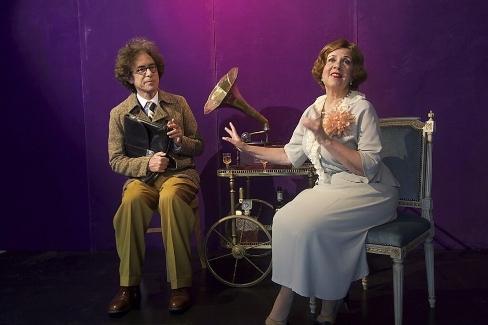 Die Wiederaufnahme von „Souvenir - Das wahre Leben der Florence Foster Jenkins“ im Musiktheater des E-Werk Freiburg hat begonnen - Badische Zeitung TICKET