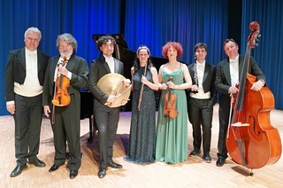 Festliches Abendkonzert des Johann-Strau�-Ensembles und Gast-Solisten