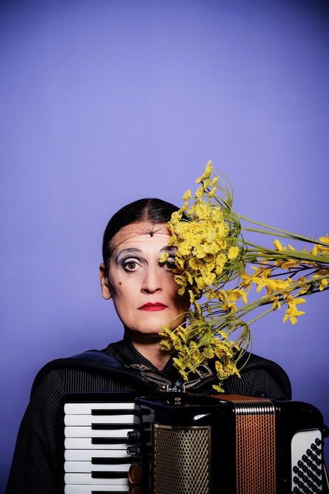 Carmela De Feo ist La Signora: gro�! blond! erfolgreich! - Dresden - 12.03.2028 18:00