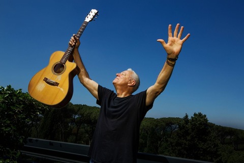 TOMMY EMMANUEL CGP - Living In The Light Tour - Lappersdorf - 05.05.2027 20:00