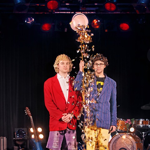 Z�rtlichkeiten mit Freunden - Die sch�nsten Momente - Freiburg - 31.01.2027 19:00