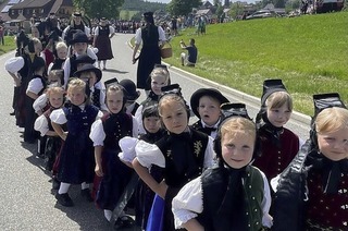 In Lenzkirch-Kappel findet anl�sslich des Jubil�ums 50 Jahre Heimatverein Kappel ein Kindertrachtenumzug statt